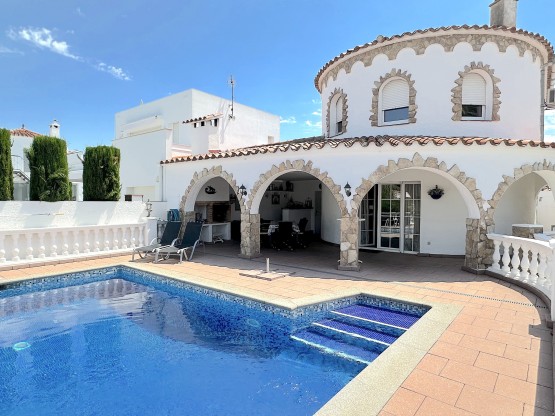 CASA ESTRELLA*