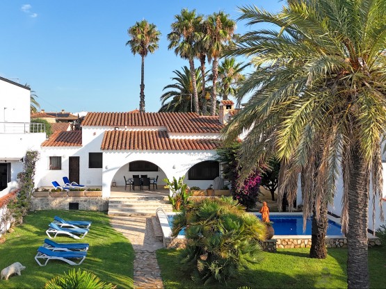 VILLA LAGUNA*